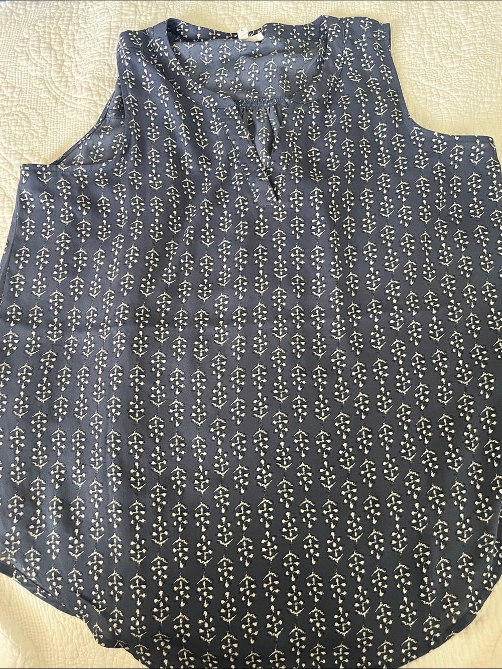 5/$25 Sleeveless Dusty Blue Printed Blouse
